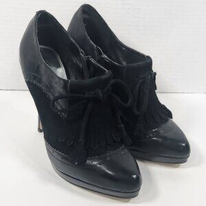 White House Black Market Tyra Bootie 7M